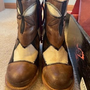 Freebird, Flower Boots, Size 8. Worn very little, a little too big so selling.